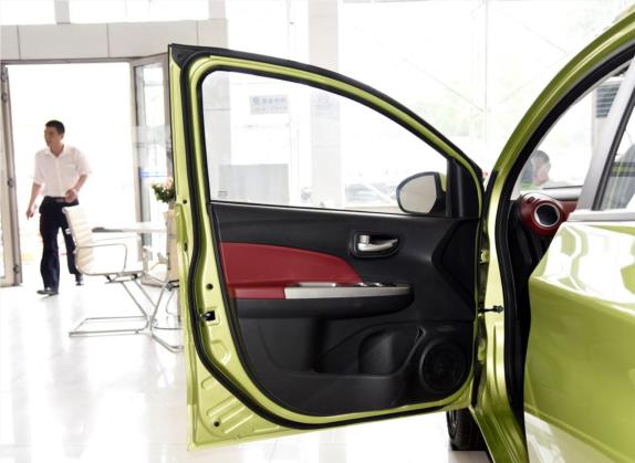 奔奔 2015款 1.4L 手动天窗版 国IV 车厢座椅   前门板