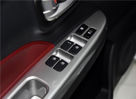 奔奔 2015款 1.4L IMT豪华型 国IV 车厢座椅   门窗控制