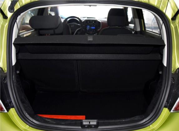 奔奔 2015款 1.4L IMT尊贵型 国IV 车厢座椅   后备厢