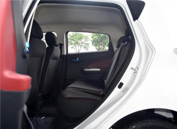 奔奔 2015款 1.4L IMT豪华型 国V 车厢座椅   后排空间