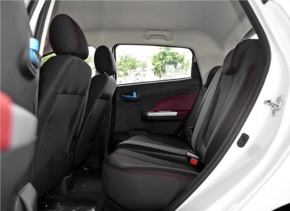 奔奔 2015款 1.4L IMT尊贵型 国V 车厢座椅   后排空间