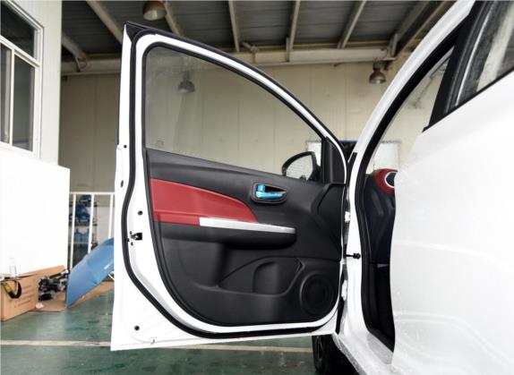 奔奔 2015款 1.4L IMT尊贵型 国V 车厢座椅   前门板