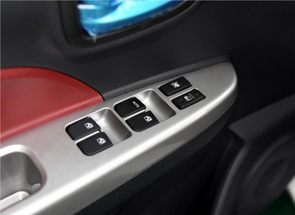 奔奔 2015款 1.4L IMT尊贵型 国V 车厢座椅   门窗控制