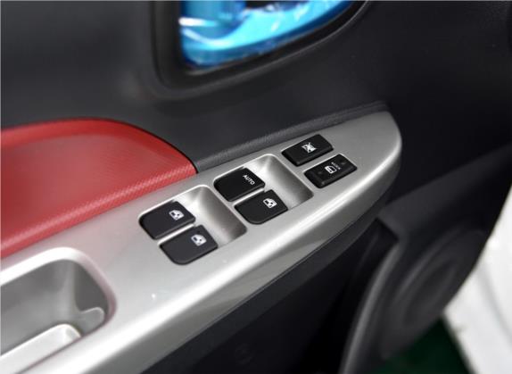 奔奔 2015款 1.4L IMT天窗版 国V 车厢座椅   门窗控制