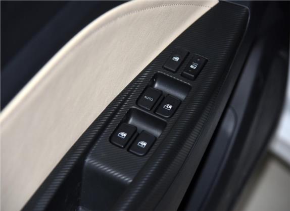 悦翔V7 2015款 1.6L 自动乐动型 国V 车厢座椅   门窗控制