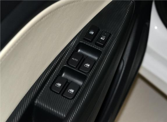悦翔V7 2016款 1.6L 手动乐享型 国V 车厢座椅   门窗控制