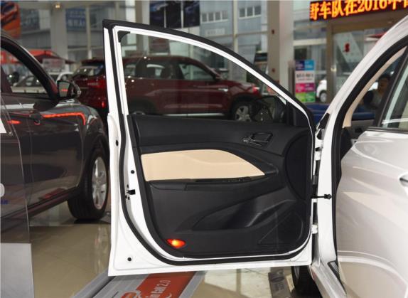 悦翔V7 2016款 1.6L 自动乐享型 国V 车厢座椅   前门板