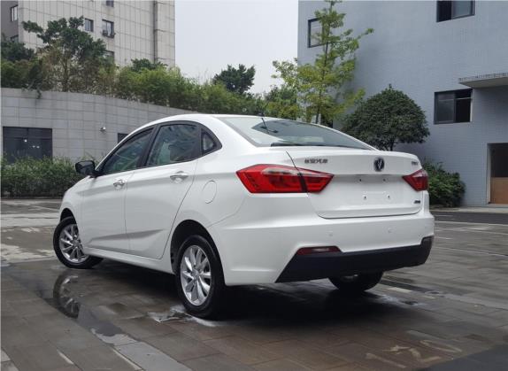 悦翔V7 2016款 1.0T 手动劲驰精英型 外观   斜后