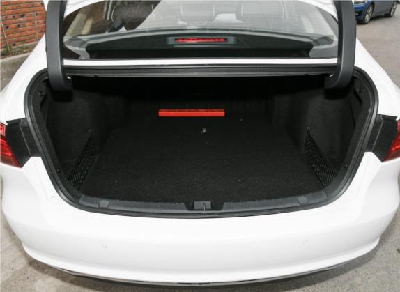 睿骋CC 2018款 1.5T 自动尊雅型 国V 车厢座椅   后备厢