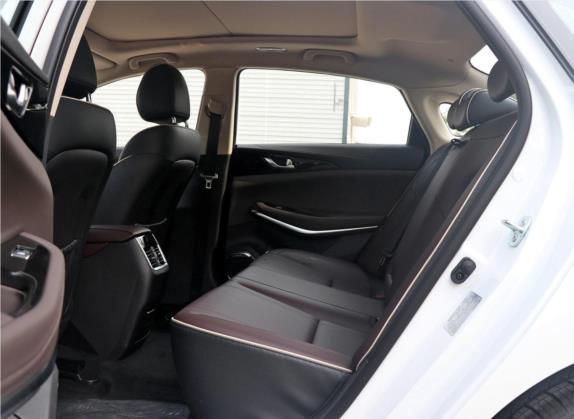 睿骋CC 2018款 1.5T 自动豪雅型光芒版 国V 车厢座椅   后排空间