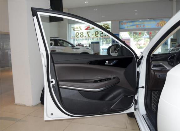 睿骋CC 2019款 1.5T 自动豪雅型光芒版 国VI 车厢座椅   前门板