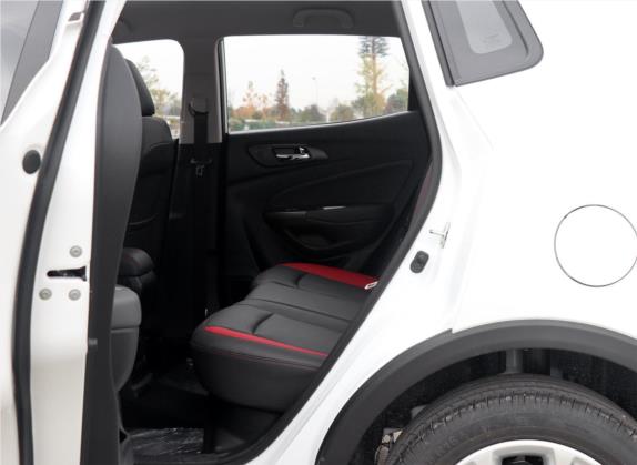 长安CS15 2017款 1.5L 自动豪华天窗版 车厢座椅   后排空间