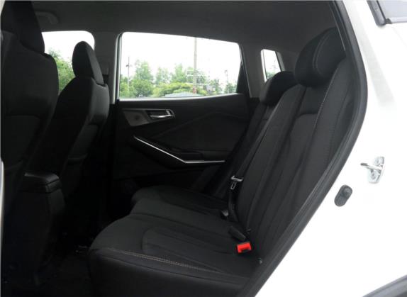 长安CS15 2019款 1.5L 手动舒适型 国V 车厢座椅   后排空间