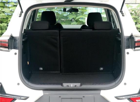 长安CS15 2019款 1.5L 手动舒适型 国V 车厢座椅   后备厢