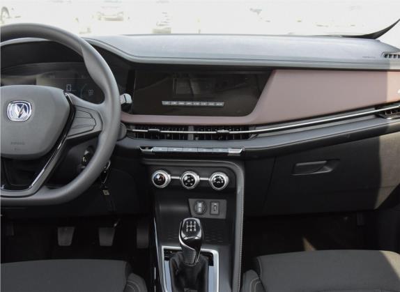 长安CS15 2019款 1.5L 手动舒适型 国VI 中控类   中控台