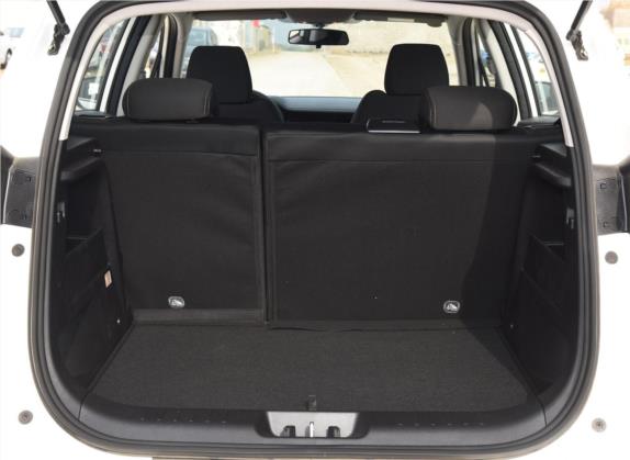 长安CS15 2019款 1.5L 手动舒适型 国VI 车厢座椅   后备厢