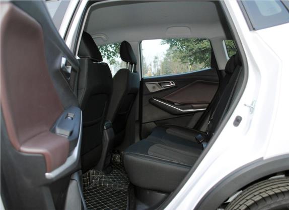 长安CS15 2019款 1.5L 自动舒适型 国VI 车厢座椅   后排空间