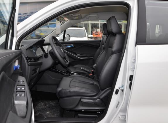 长安CS15 2021款 1.5L 手动进取型 车厢座椅   前排空间