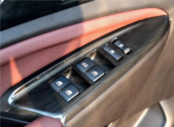 凌轩 2017款 1.5T 自动乐活旗舰型 车厢座椅   门窗控制