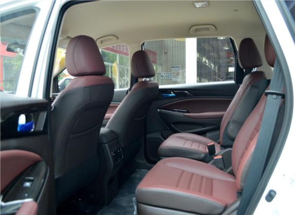 凌轩 2017款 1.5T 自动乐活幸福型 车厢座椅   后排空间