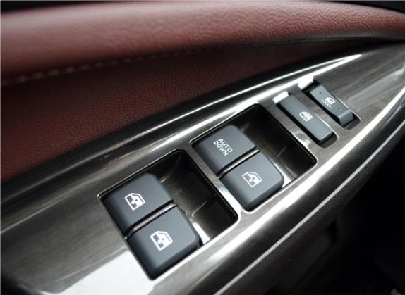 凌轩 2017款 1.5T 自动乐活幸福型 车厢座椅   门窗控制