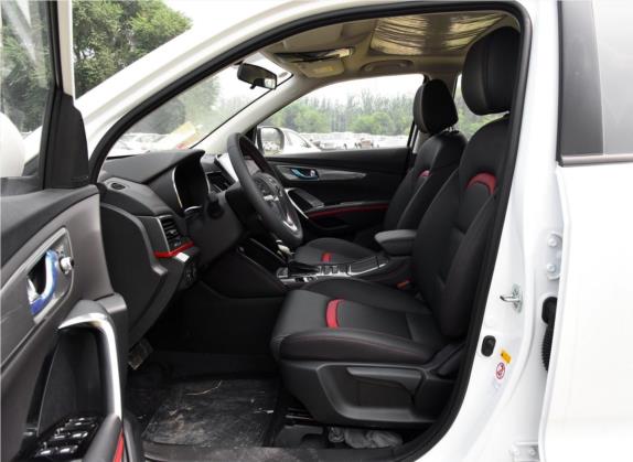长安CS55 2017款 1.5T 自动炫色型 车厢座椅   前排空间