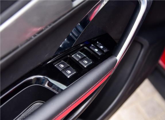 长安CS55 2018款 1.5T 自动炫智型 国V 车厢座椅   门窗控制