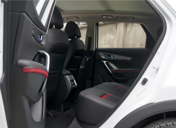 长安CS55 2018款 1.5T 手动炫动型 国V 车厢座椅   后排空间