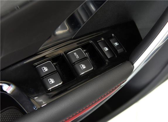 长安CS55 2018款 1.5T 自动炫色型 国V 车厢座椅   门窗控制