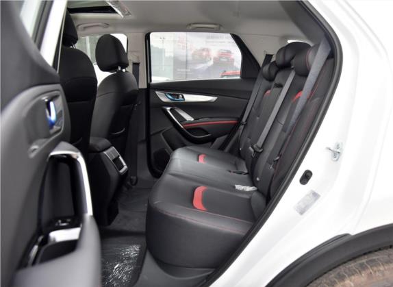 长安CS55 2019款 1.5T 自动炫色型 国VI 车厢座椅   后排空间