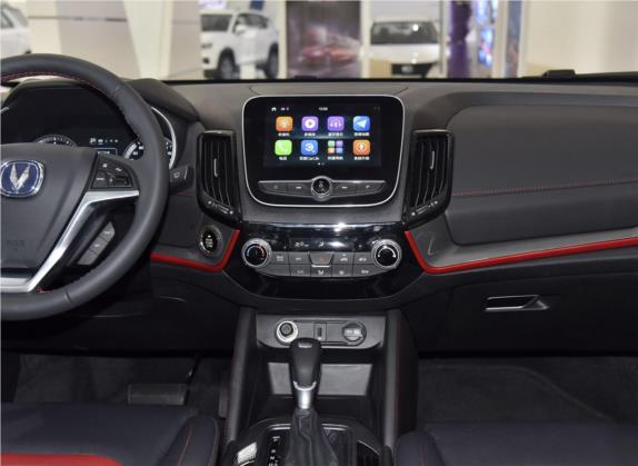 长安CS55 2019款 1.5T 自动炫动型 国VI 中控类   中控台
