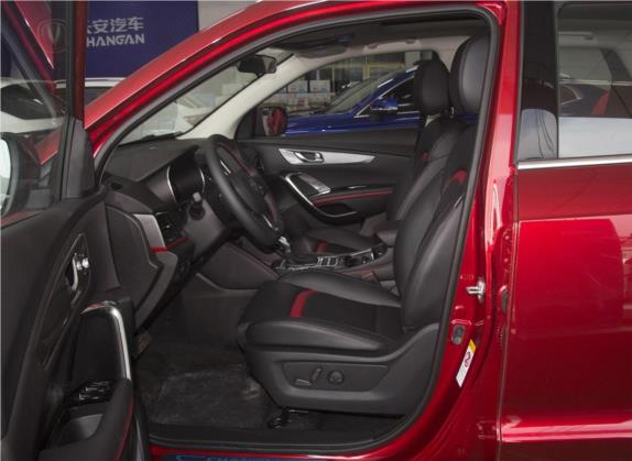 长安CS55 2019款 1.5T 自动炫酷型 国VI 车厢座椅   前排空间
