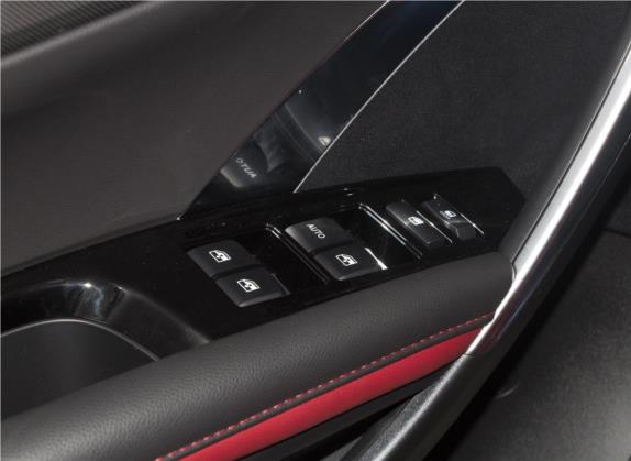 长安CS55 2019款 1.5T 自动炫酷型 国VI 车厢座椅   门窗控制