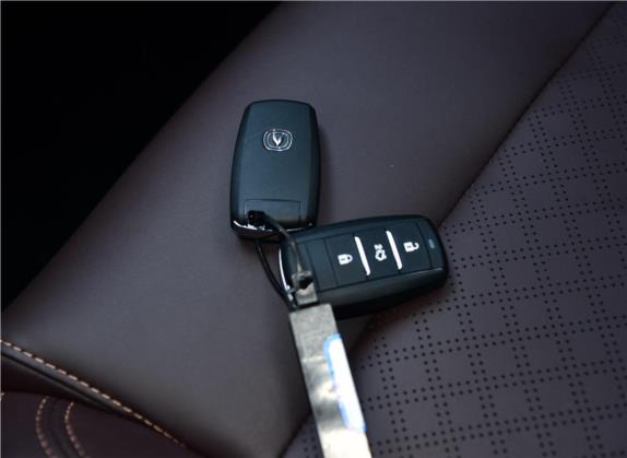 逸动新能源 2019款 EV460 智领版 其他细节类   钥匙
