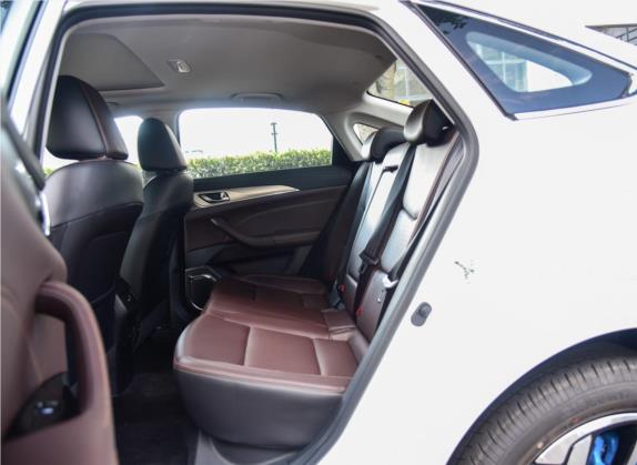逸动新能源 2019款 EV460 智领版 车厢座椅   后排空间