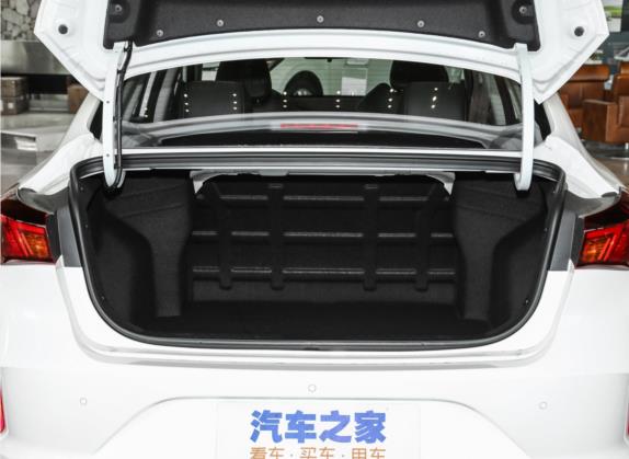 逸动新能源 2022款 EV460 智行网约版 磷酸铁锂 车厢座椅   后备厢