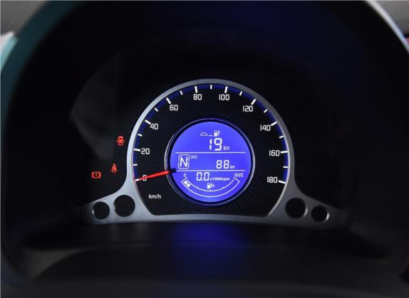 奔奔EV 2017款 纯电动 180公里标准型 中控类   仪表盘