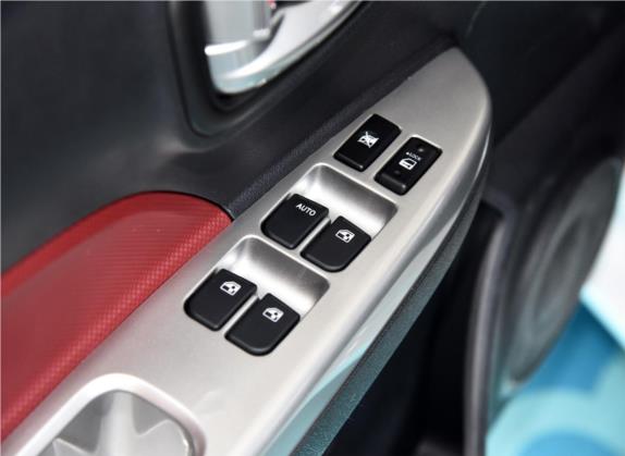 奔奔EV 2017款 纯电动 180公里标准型 车厢座椅   门窗控制