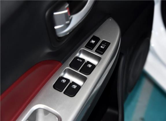 奔奔EV 2017款 纯电动 180公里豪华型 车厢座椅   门窗控制