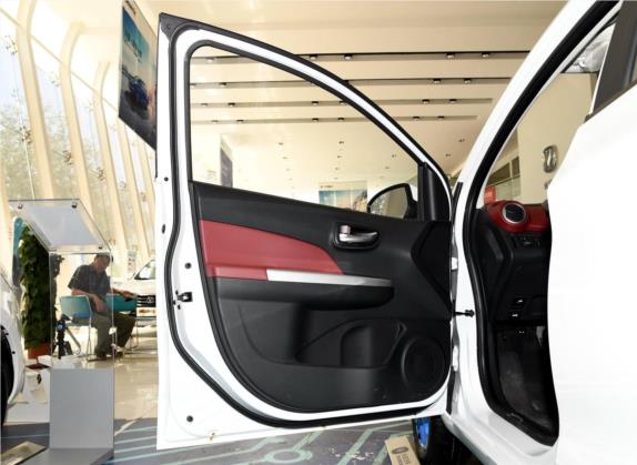 奔奔EV 2018款 EV260 豪华型 车厢座椅   前门板