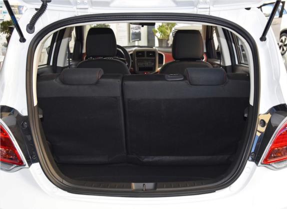 奔奔EV 2019款 EV360 标准型 车厢座椅   后备厢
