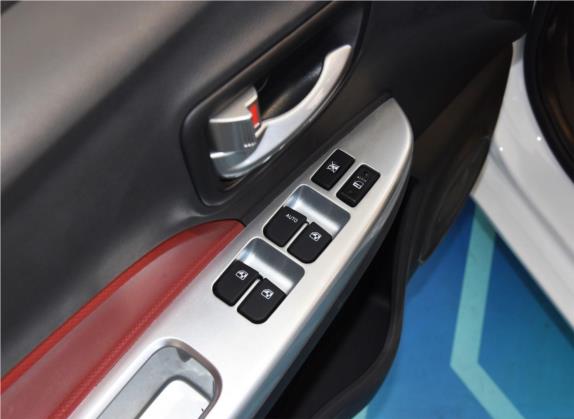 奔奔EV 2019款 EV360 标准型 车厢座椅   门窗控制