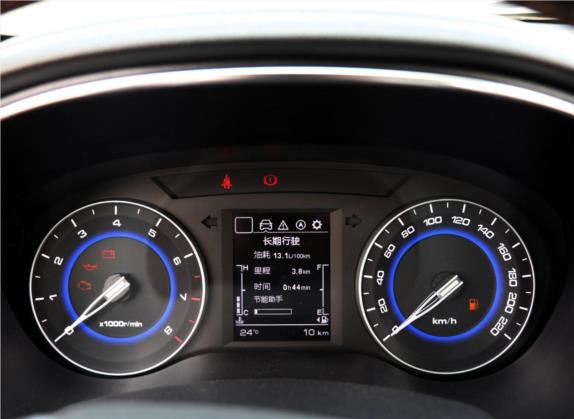 逸动DT 2018款 1.6L 手动尊享型 中控类   仪表盘