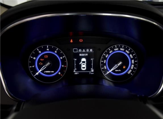 逸动DT 2019款 1.6L 手动优享型 国V 中控类   仪表盘