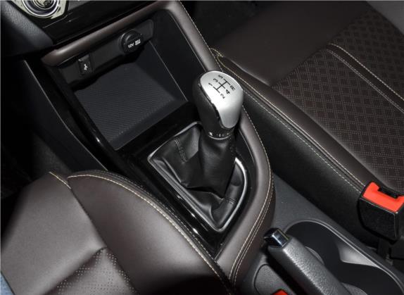 逸动DT 2019款 1.6L 手动优享型 国V 中控类   挡把