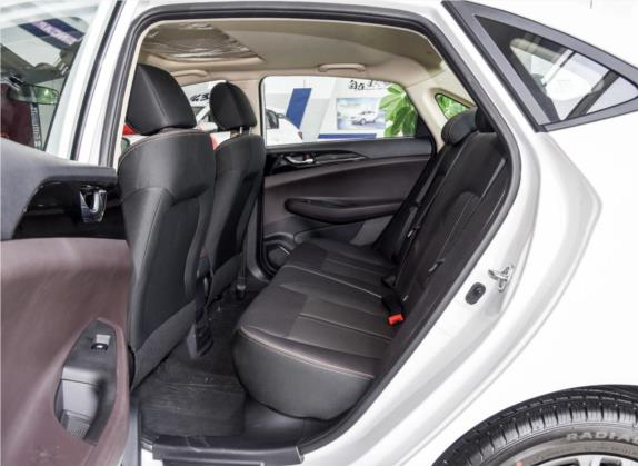 逸动DT 2019款 1.6L 手动舒享型 国VI 车厢座椅   后排空间