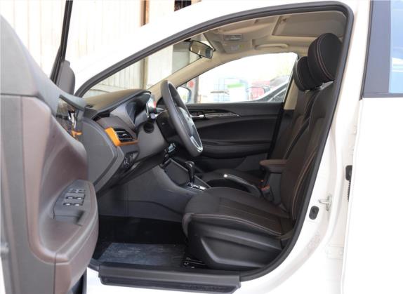 逸动DT 2019款 1.6L 自动悦享型 国VI 车厢座椅   前排空间