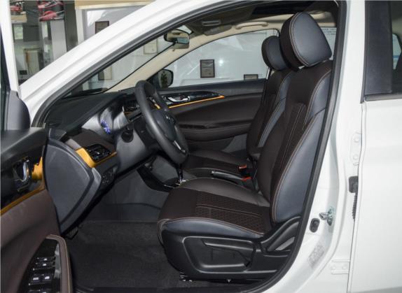 逸动DT 2019款 1.6L 自动智享型 国VI 车厢座椅   前排空间