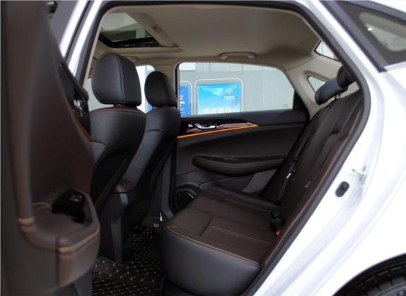 逸动DT 2019款 1.6L 自动尊享型 国VI 车厢座椅   后排空间