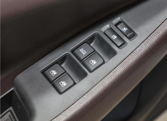 逸动DT 2021款 1.6L 自动豪华型 车厢座椅   门窗控制
